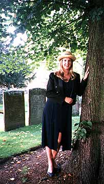 Britta in the graveyard
